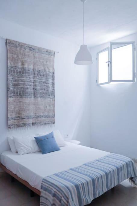 Acogedora Casa En Abades En Tranquila Urbanizacion Villa Exterior photo